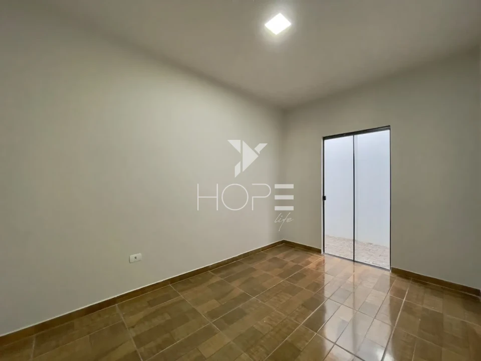 Casa em Condomínio à Venda e Locação – 105m² – 3 Quartos (1 Suíte) – Condomínio Royal Norte – Zona Norte – Londrina/PR