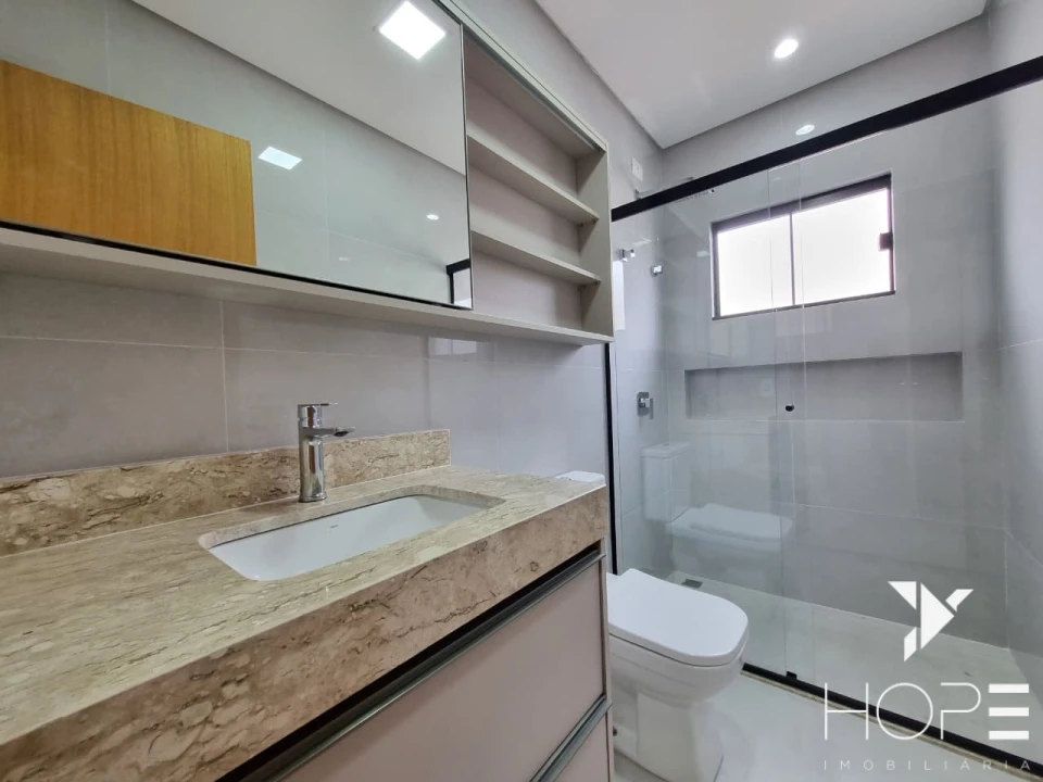 Imagens do imóveis Casa geminada assobradada à venda – 180m² – 3 Quartos com suíte – Conjunto Semiramis Barros Braga – Londrina/PR
