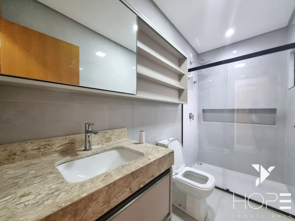 Imagens do imóveis Casa geminada assobradada à venda  – 3 quartos com suíte – 180m² – Conjunto Semiramis Barros Braga – Londrina/PR