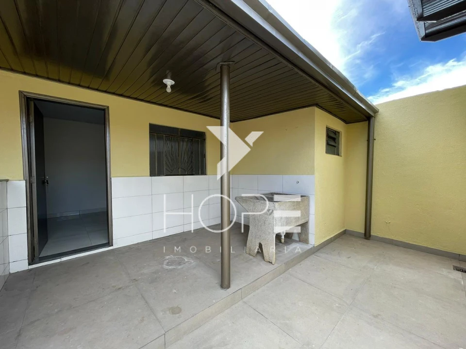 Imagens do imóveis Casa para Venda e Locação - 3 Quartos (1 Suíte) - Zona Norte - Londrina/PR