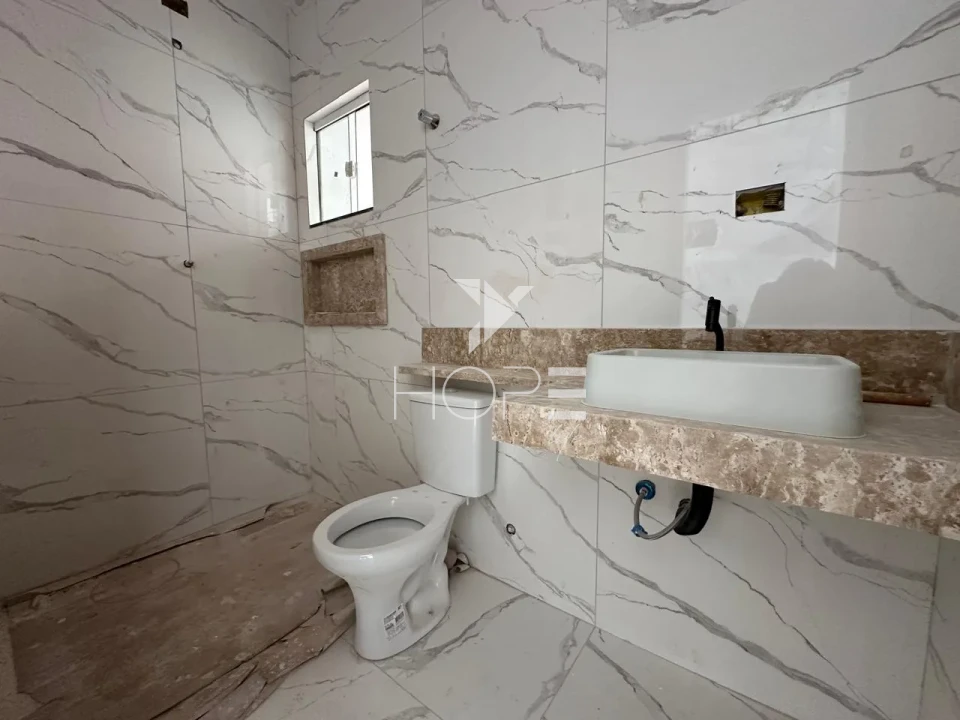Imagens do imóveis Casa à venda com 2 quartos (1 suíte) e terreno de 180 m² no Jardim Colúmbia – Zona Oeste – Londrina/PR