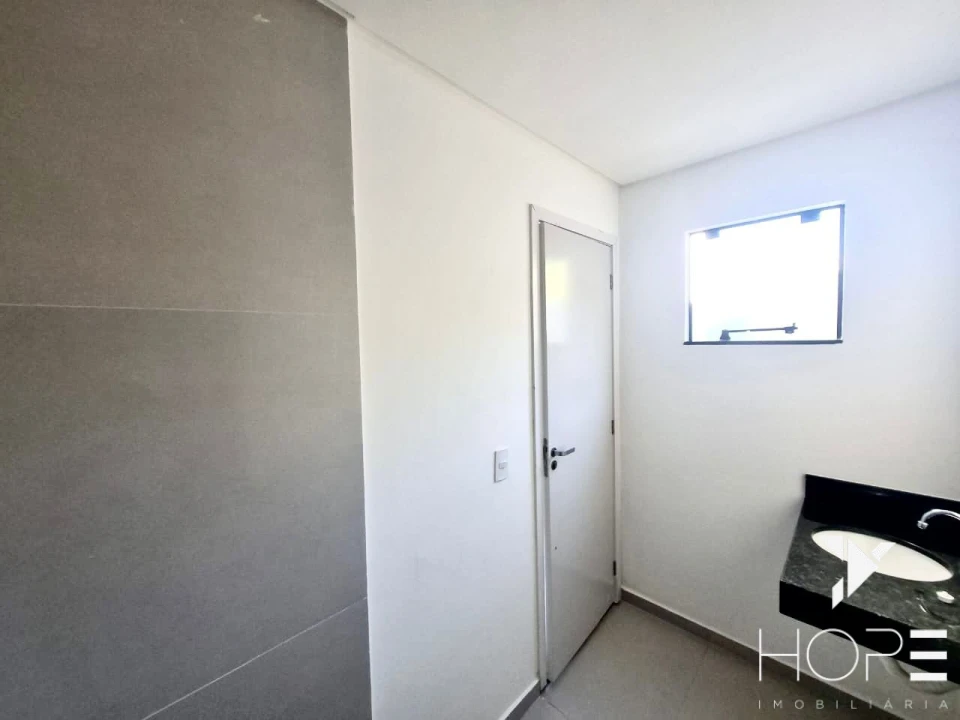 Imagens do imóveis CASA GEMINADA NO JARDIM DO COLUMBIA 3 QUARTOS SENDO 1 SUITE - ZONA OESTE