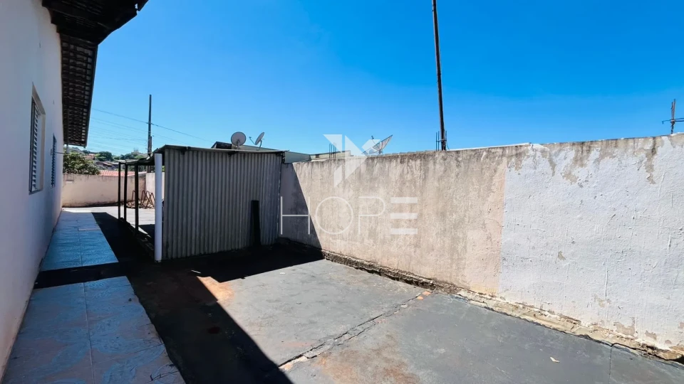 Imagens do imóveis Casa à venda em Rolândia - Aceita permuta em Veículo – 3 quartos (1 suíte) – Jardim Imperial – Rolândia/PR