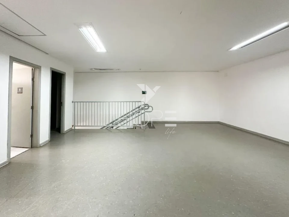 Imagens do imóveis Ponto comercial para locação com 370 m² - 10 vagas - antiga agência bancária - Av. São João - Antares - Londrina PR
