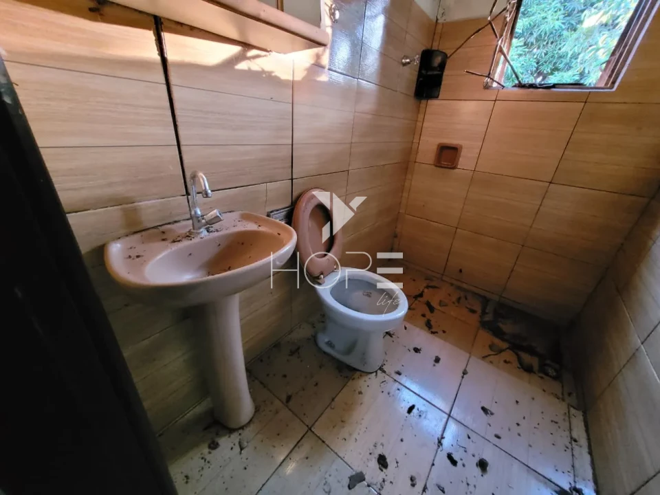 Imagens do imóveis Casa à venda com 367 m² - 2 quartos - 1 Banheiro- 3 Vagas - Residencial Quadra Norte - Londrina PR