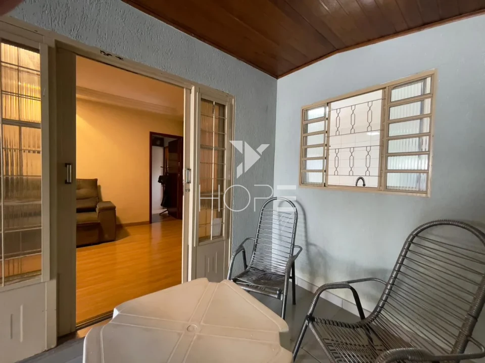Imagens do imóveis Casa à Venda – 187m² – 3 Quartos (1 Suíte) – Franca – Zona Leste – Londrina/PR
