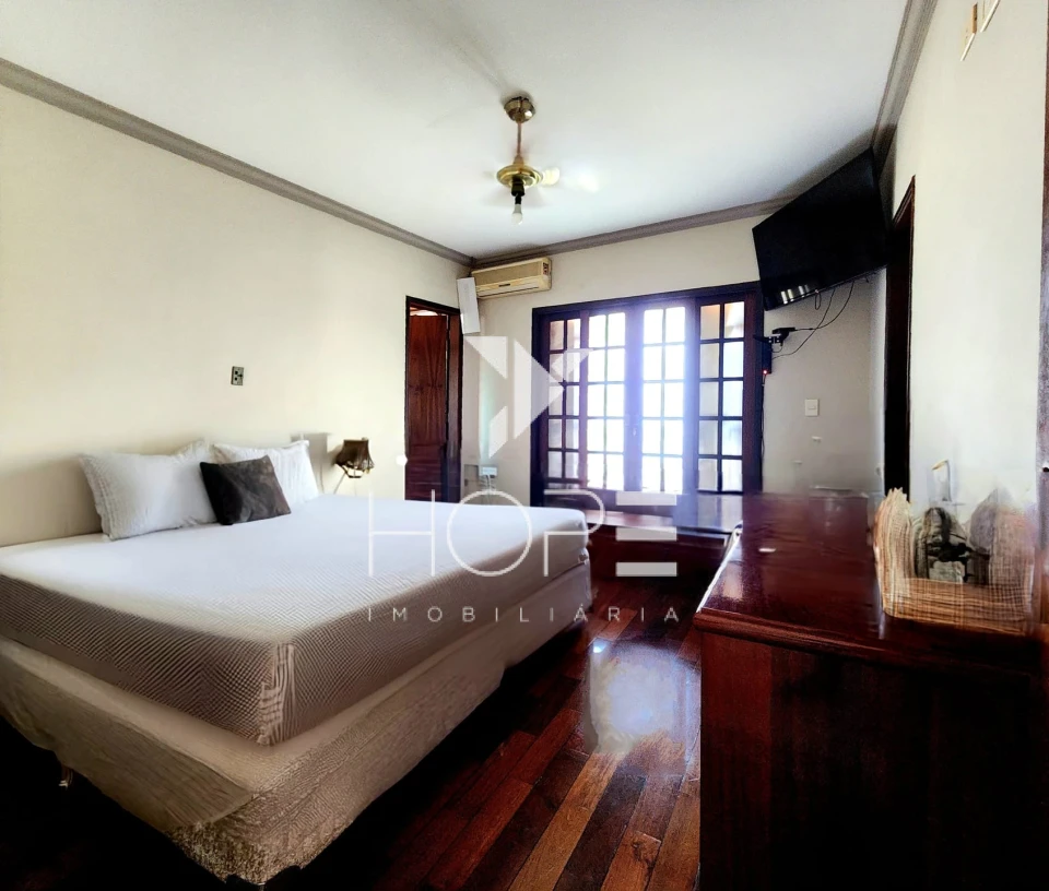 Imagens do imóveis Sobrado à Venda 5 Quartos – Bairro Coliseu – Zona Norte Londrina PR