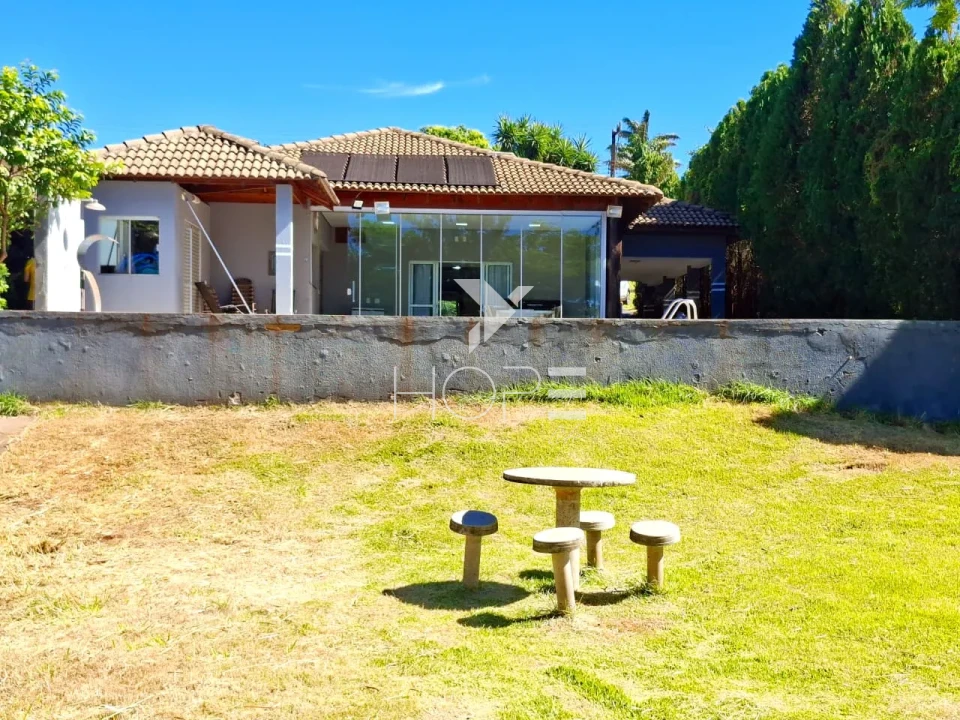 Condomínio Porto das Águas - chácara à venda com 1000m² - 3 quartos - 4 banheiros - 4 vagas - Porecatu PR