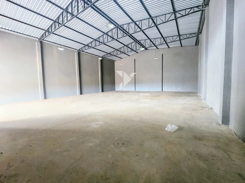 Imagens do imóveis Barracão comercial para locação com 260 m² - 2 banheiros - 3 vagas - Av. Pedro Viriato Parigot de Souza - Cambé PR