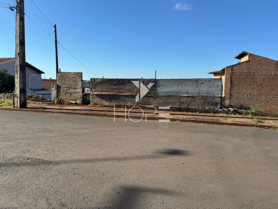 Imagens do imóveis Terreno misto à venda com 354,09 m² no Jardim Novo Sabará – Zoneamento ZUM-1 – Zona Oeste – Londrina/PR