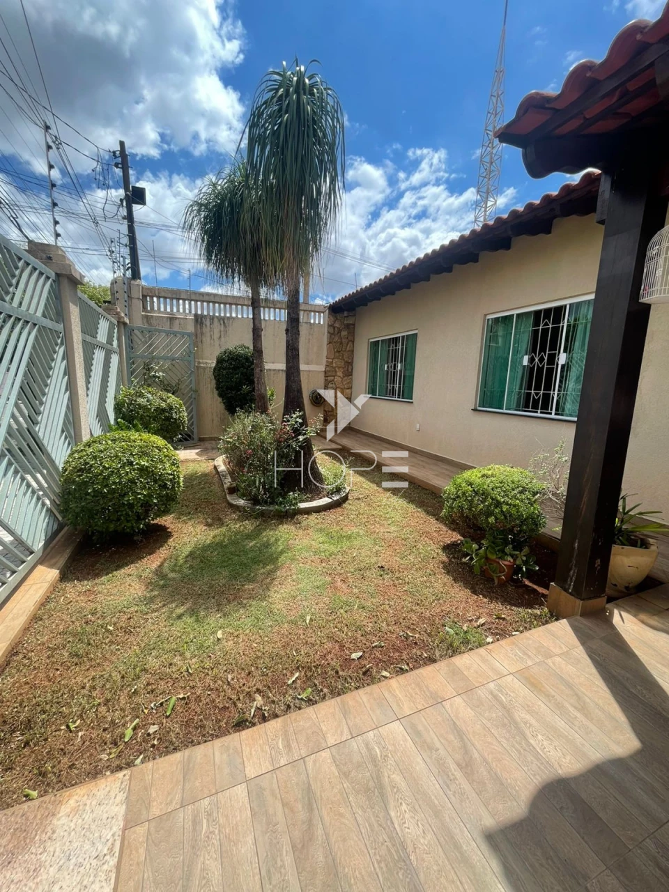 Imagens do imóveis Casa à venda com 192 m² - 4 quartos - 4 banheiros - 3 vagas - Jardim Adriana II - Zona Sul - Londrina/PR