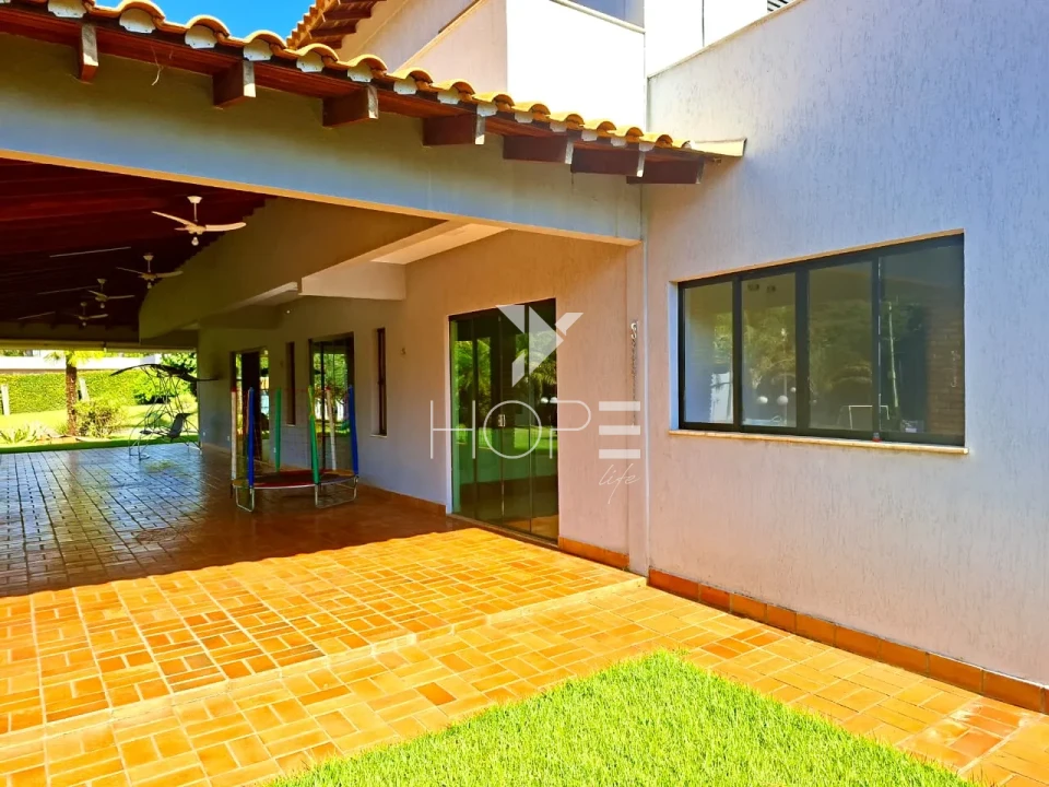 Imagens do imóveis Condomínio Riviera do Poente - chácara molhada porteira fechada à venda com 5.145 m² - 6 suítes - alto padrão - Alvorada do Sul PR