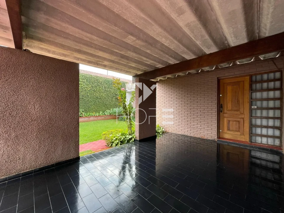 Casa à Venda – 167 m² – 4 Quartos – Petrópolis – Região Central – Londrina/PR