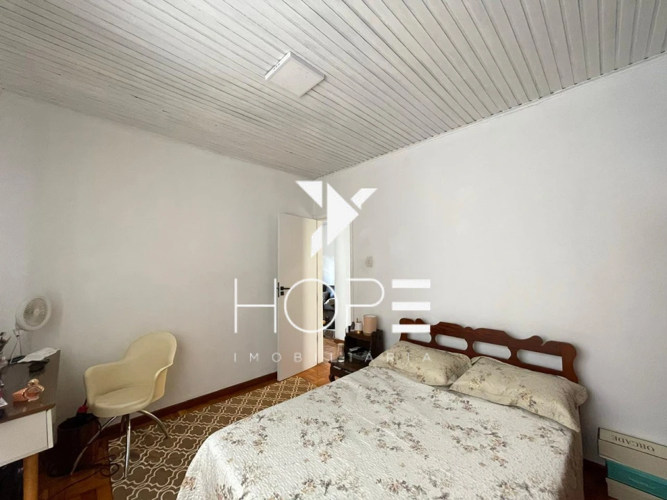 Casa à venda – 4 quartos – Jardim Alvorada – Londrina/PR