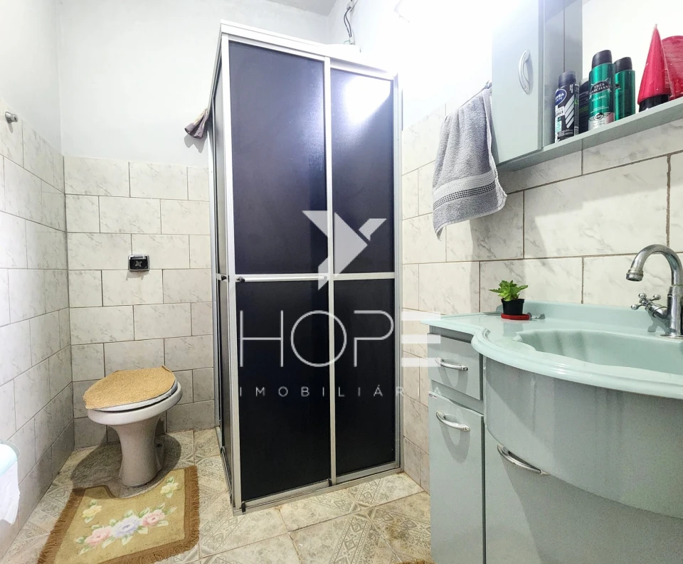 Imagens do imóveis Casa à Venda de 198 m² no Conjunto Semíramis  – Londrina/PR