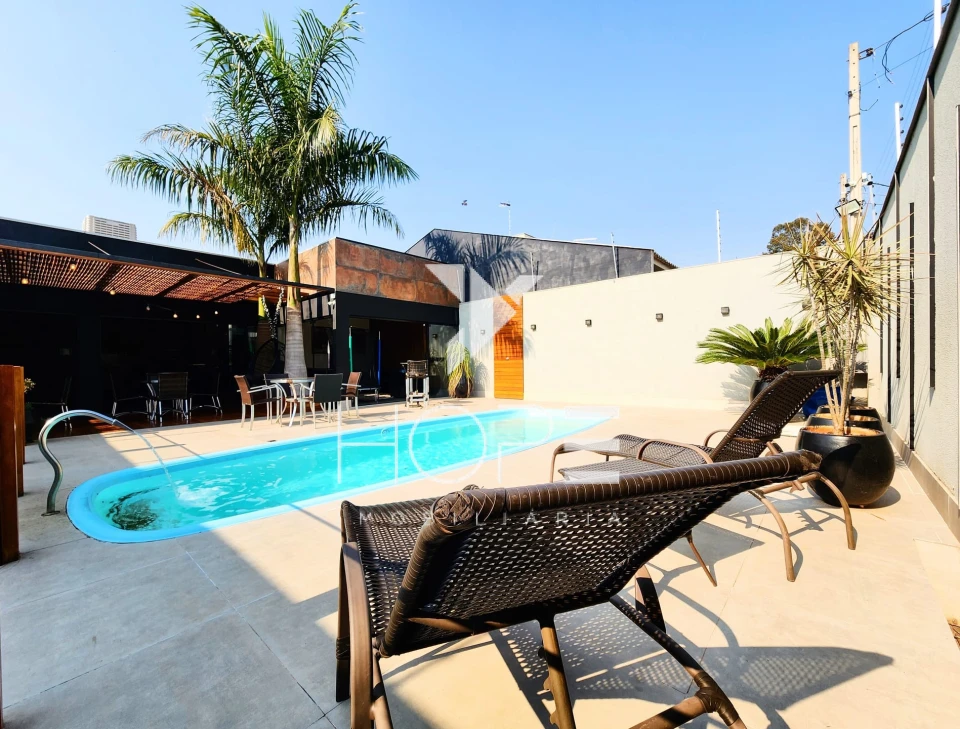 Imagens do imóveis Imóvel Comercial de Alto Padrão com Piscina e Espaço Gourmet à Venda em Cambé – Jardim do Café