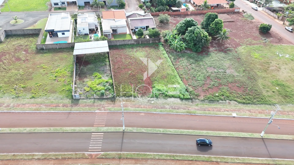 Imagens do imóveis Terreno à venda com 870 m² - na Avenida Augusto Alves - fácil acesso ao Rio Paranapanema - Alvorada do Sul PR