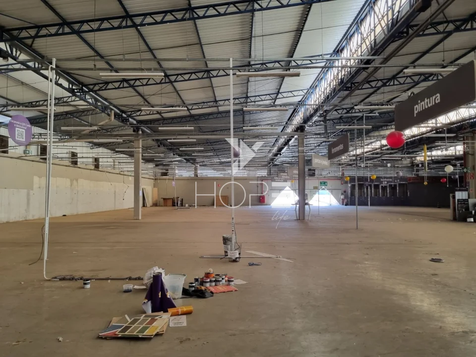 Imagens do imóveis Loja / ponto comercial de grande porte para locação com 6.817m² - Av Tiradentes - Rodocentro - mais de 100 vagas - Londrina PR