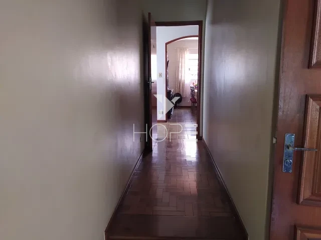Imagens do imóveis Casa à venda com 250 m² - 3 quartos - 2 vagas - edícula - próximo ao Hospital Evangélico - Jardim Londrilar - Londrina PR