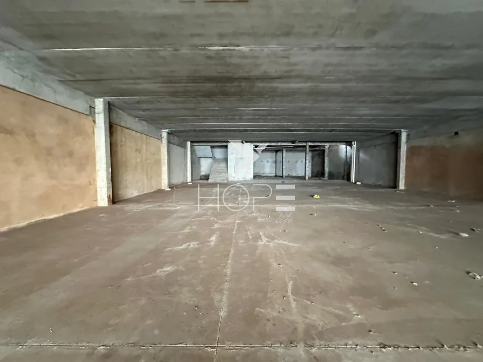 Imagens do imóveis Ponto comercial à venda com 1.300 m² - 3 pavimentos - Avenida Duque de Caxias - região central - Londrina PR