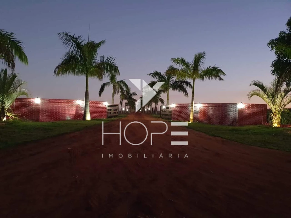 Imagens do imóveis Fazenda Leiteira Porteira Fechada à Venda – 78 Alqueires – Paranavaí/PR – Estrutura Completa + Usina Solar