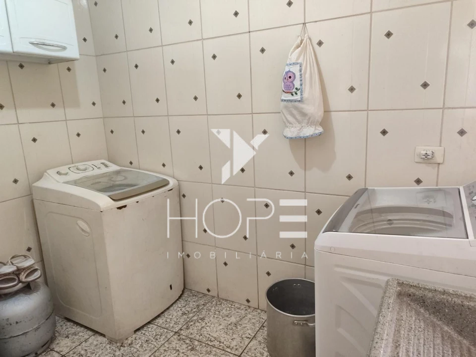 Casa à venda Jd. Bancários - Londrina-Pr.