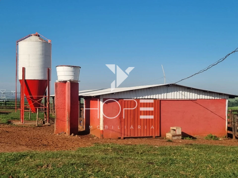 Imagens do imóveis Fazenda Leiteira Porteira Fechada à Venda – 78 Alqueires – Paranavaí/PR – Estrutura Completa + Usina Solar