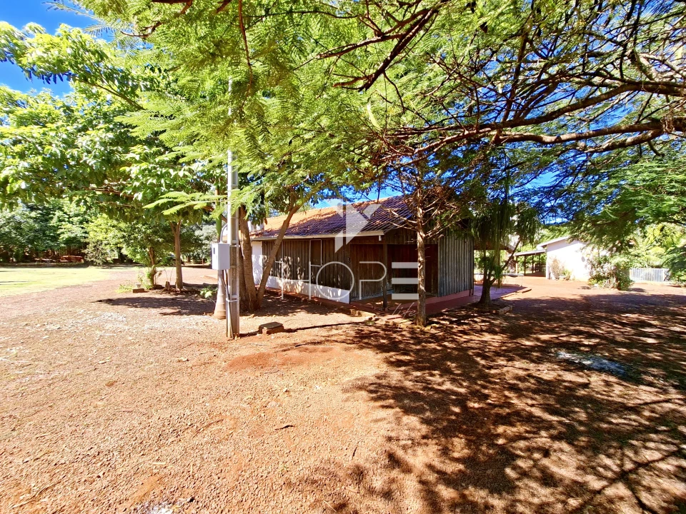 Imagens do imóveis Chácara molhada à venda com 30.492 m² - 3 casas - piscina - acesso direto ao rio - Alvorada do Sul PR