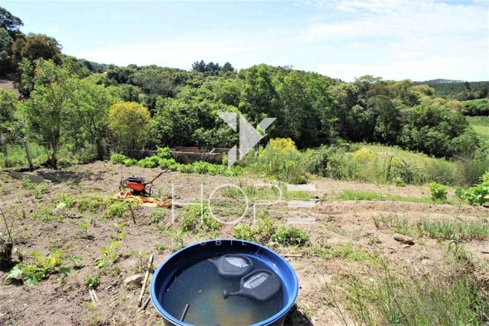 Chácara Completa à Venda  3.8 Alqueres Paulista e 4 Minas de Água – Agudos do Sul PR