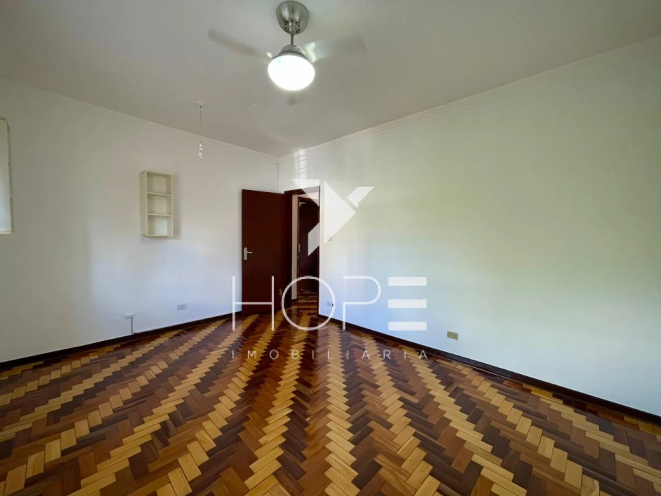 Sobrado com Edícula para Venda e Locação – 5 Quartos – Jardim Londrilar – Centro – Londrina/PR