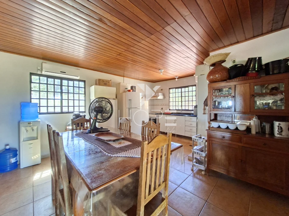 Imagens do imóveis Chácara molhada à venda com 30.492 m² - 3 casas - piscina - acesso direto ao rio - Alvorada do Sul PR