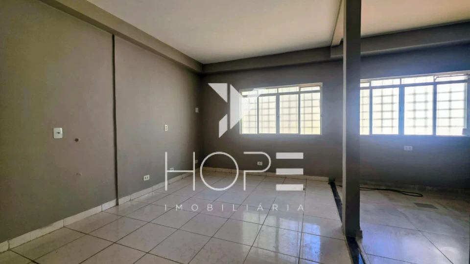 AMPLO ESPAÇO COMERCIAL  A VENDA - CENTRO - LONDRINA