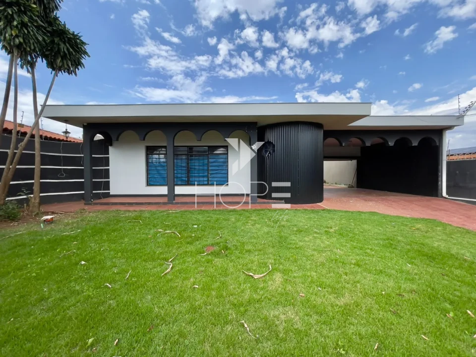 Imagens do imóveis Casa Térra para Locação – 295m² – 4 Quartos (1 Suíte) – Jardim Shangri-lá – Londrina/PR