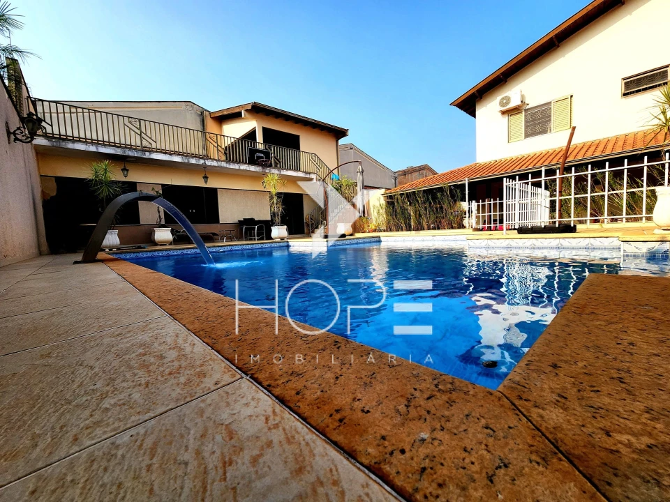 Imagens do imóveis Sobrado à Venda 5 Quartos – Bairro Coliseu – Zona Norte Londrina PR