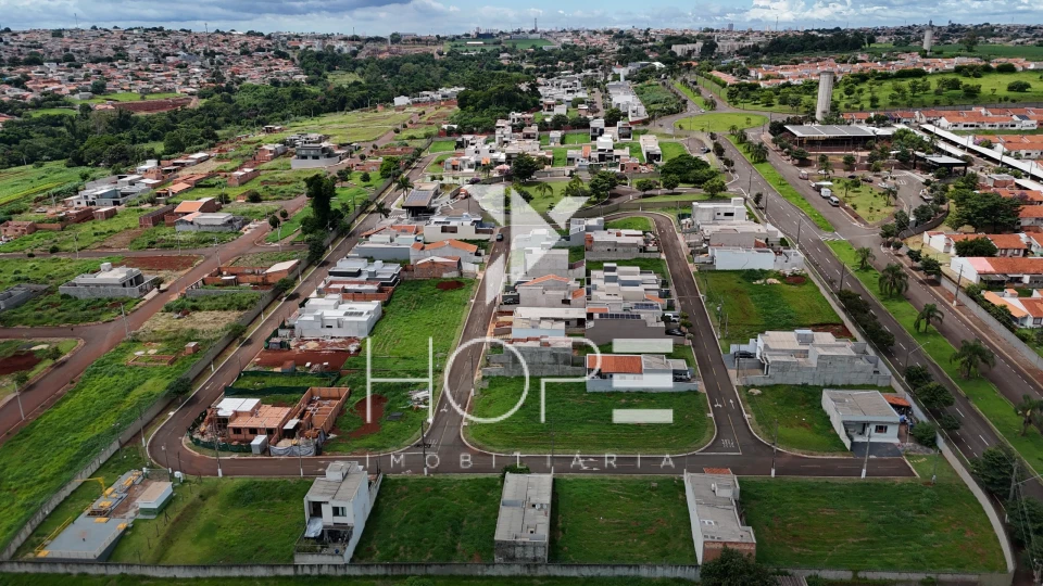 Casa em construção à Venda no Condomínio Royal Norte - 103m² Internos - 3 Quartos (1 Suíte) - Zona Norte - Londrina/Pr
