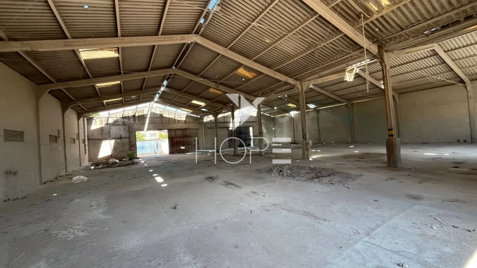 Imagens do imóveis Barracão para venda e locação – 5.000m² de terreno – 1.000m² de Barração - 150m² de escritório - com docas – Zona Industrial – Ibiporã/PR