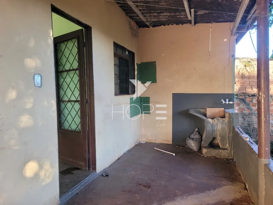 Imagens do imóveis Casa à venda com 367 m² - 2 quartos - 1 Banheiro- 3 Vagas - Residencial Quadra Norte - Londrina PR