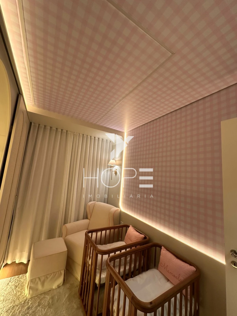 Apartamento à venda – 2 quartos – 77 m² – Gleba Palhano – Londrina/PR