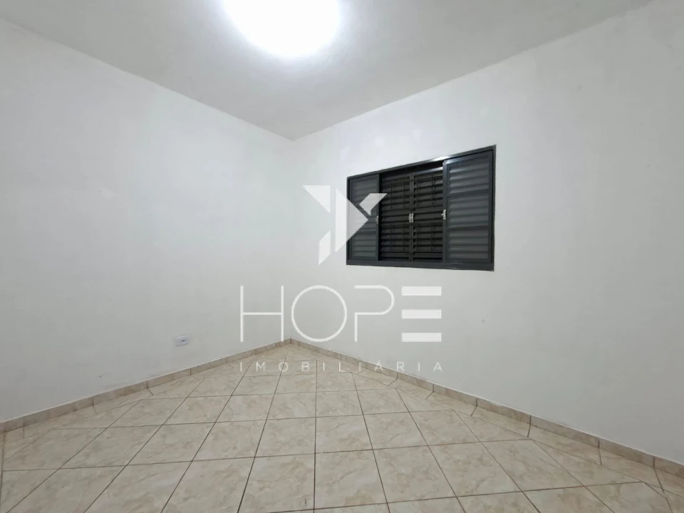 Casa 2 Quartos para Locação na Vila Romana – Londrina