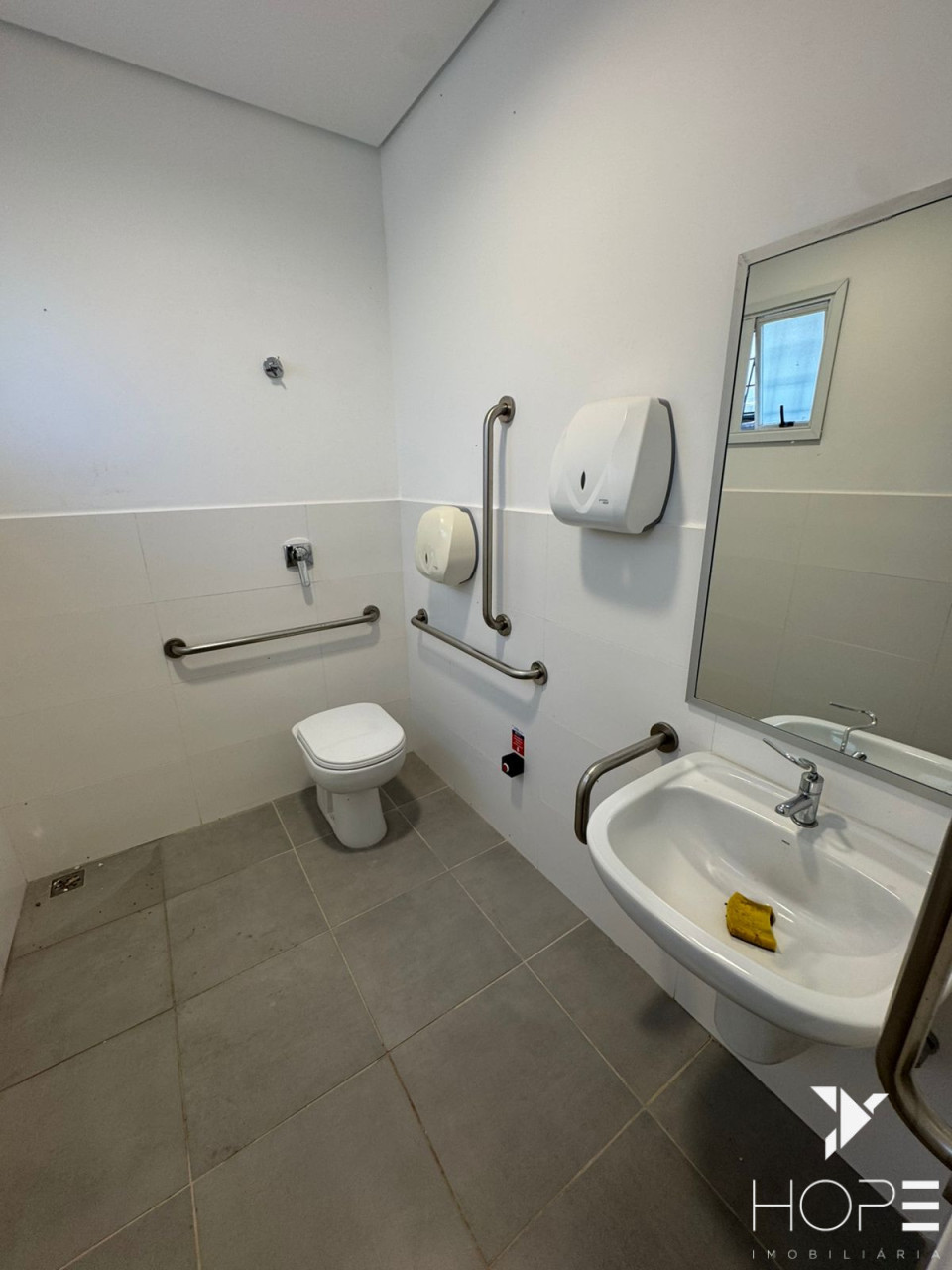 Imagens do imóveis Oportunidade Única: Sala Comercial na Av. Higienópolis, Londrina