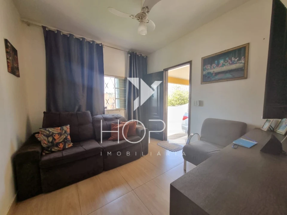 Imagens do imóveis Casa com Edícula à Venda na Zona Oeste de Londrina – Bairro Olímpico