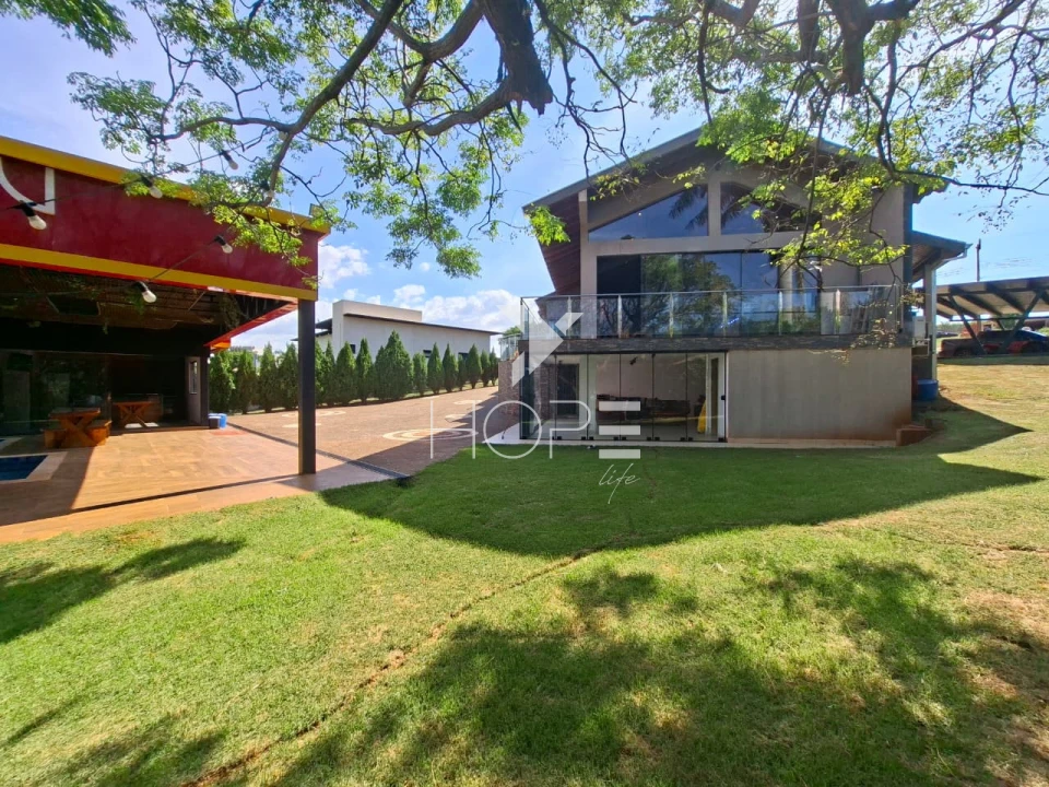 Imagens do imóveis Chácara de alto padrão à venda com 4 suítes – Condomínio Porto das Águas – Porecatu/PR