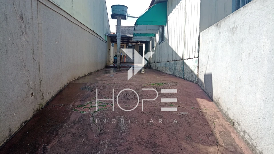 Casa à venda no bairro Santos Dumont com 3 quartos – Região Leste de Londrina/PR