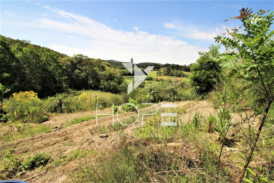 Chácara Completa à Venda  3.8 Alqueres Paulista e 4 Minas de Água – Agudos do Sul PR