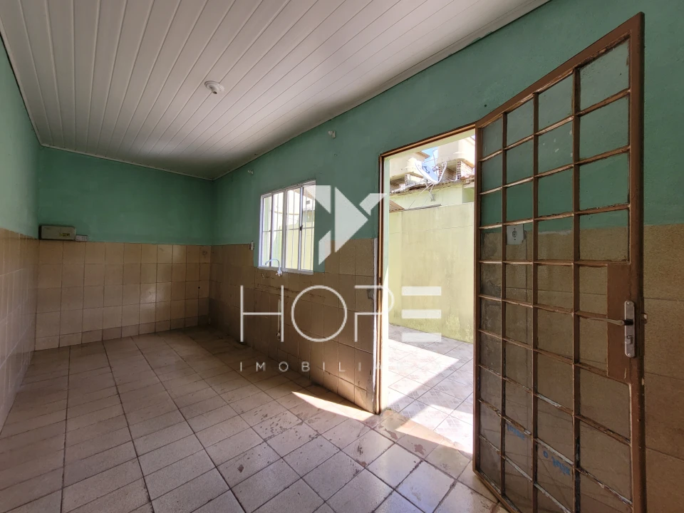 Imagens do imóveis Casa 3 Quartos com Edícula na Zona Oeste de Londrina – Bairro Leonor