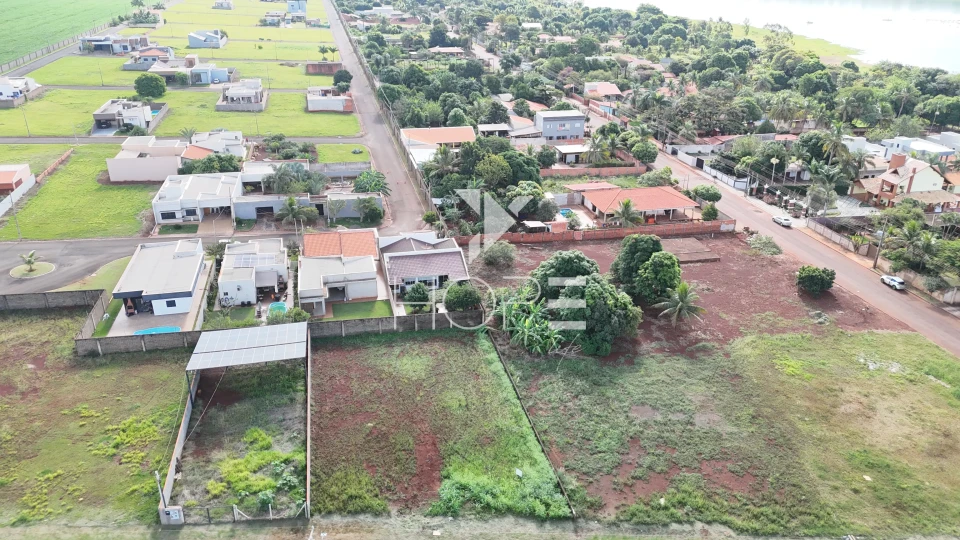 Imagens do imóveis Terreno à venda com 870 m² - na Avenida Augusto Alves - fácil acesso ao Rio Paranapanema - Alvorada do Sul PR