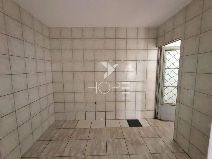 Imagens do imóveis Sobrado para Alugar no Sabará I em Londrina – 3 Quartos (1 Suíte) – Próximo à Av. Arthur Thomas - R$ 2.290,00