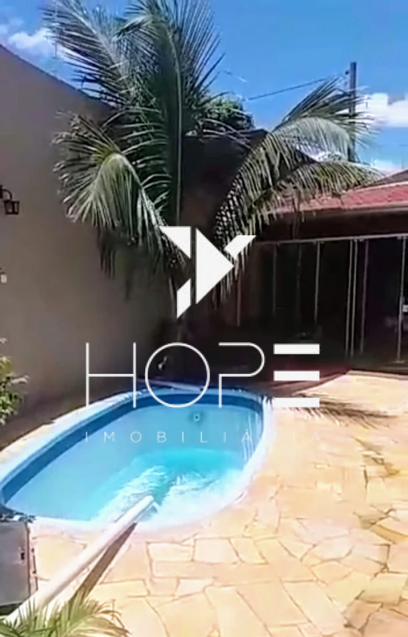 CASA  DE 150 m² A VENDA NA AVENIDA  DAS NACOES