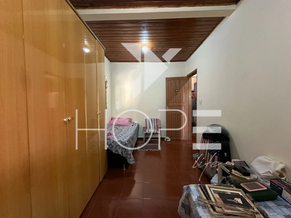 Imagens do imóveis Casa à venda/ Locação  no Conjunto José Giordano – 2 quartos (1 suíte) – 178 m² – Zona Norte – Londrina/PR