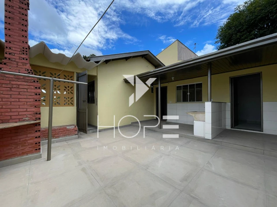 Imagens do imóveis Casa para Venda e Locação - 3 Quartos (1 Suíte) - Zona Norte - Londrina/PR